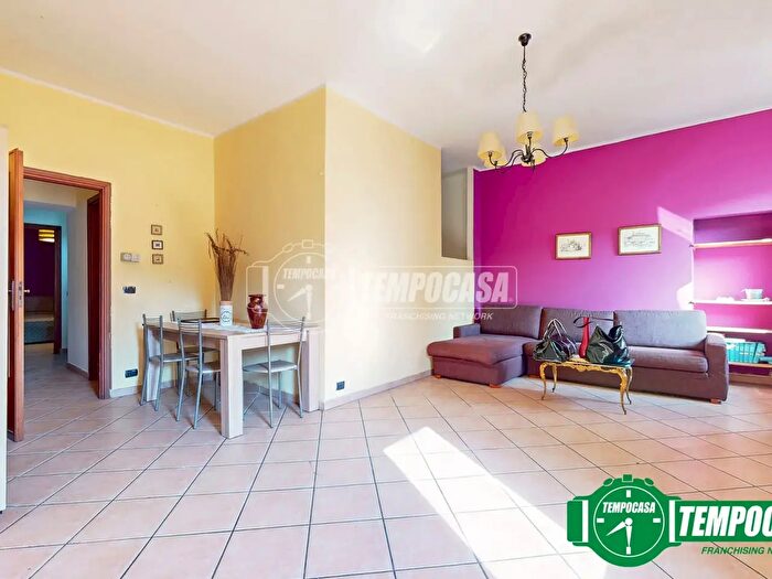 Appartamento trilocale in vendita in Valenza