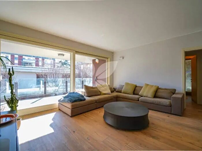 Appartamento con 5 locali in vendita in Strada Traversetolo, Parma