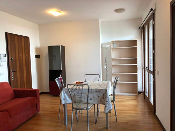 Appartamento bilocale in affitto in Via San Bernardino, Canovine, Bergamo