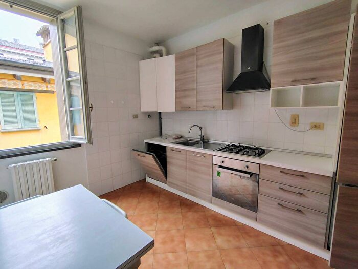 Appartamento trilocale in affitto in Via Giorgione, Centro Storico, Reggio Emilia