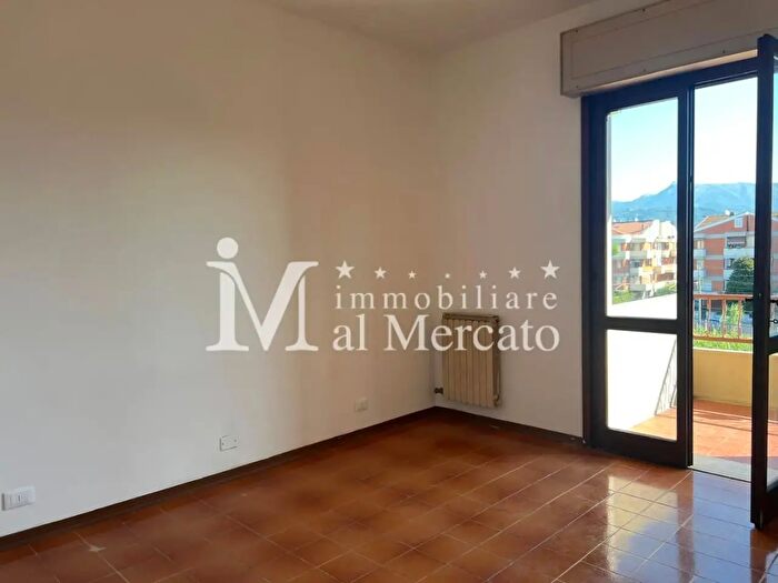 Appartamento quadrilocale in vendita in Viareggio