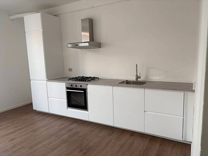 Appartamento bilocale in affitto in Via Natale Battaglia, Pasteur, Milano