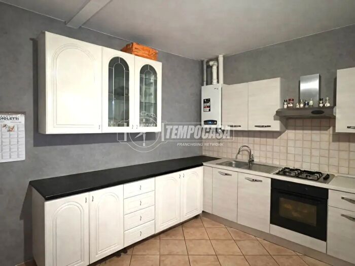 Appartamento bilocale in vendita in Via Benaglia, Capriate San Gervasio