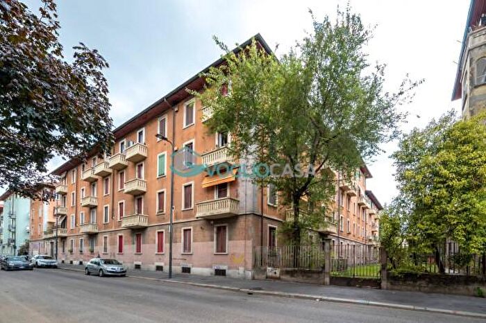 Appartamento quadrilocale in vendita in Via Giovanni Ambrogio De Predis, Milano