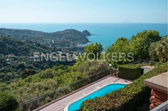 Casa con 6 locali in vendita in Contrada Scafa d, Capo DOrlando