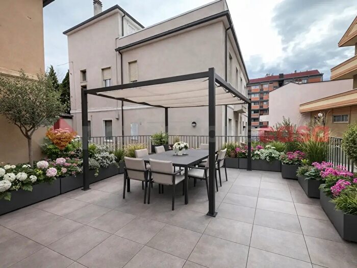 Casa quadrilocale in vendita in Via Monsignor Bagnoli, Avezzano