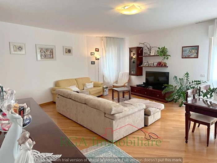 Appartamento quadrilocale in affitto in Via Monte Ortigara, Bergamo