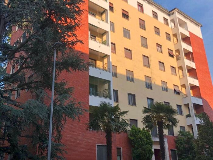 Appartamento bilocale in affitto in Via Francesco Tadini, Sacro Cuore, Novara