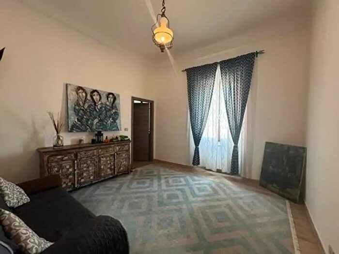 Appartamento con 5 locali in vendita in Firenze