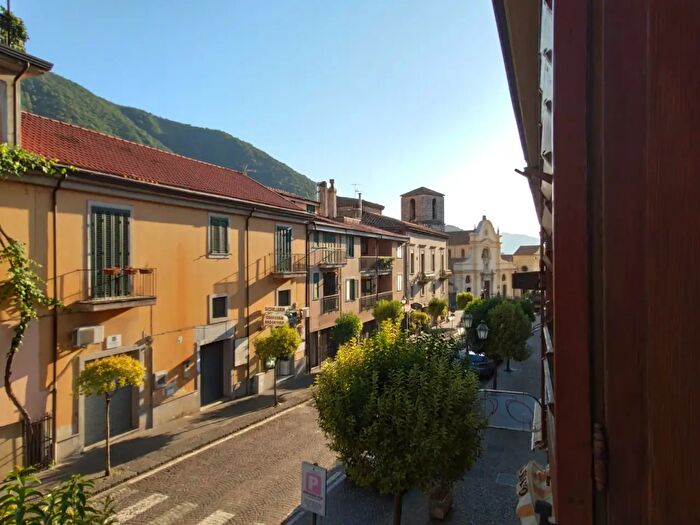 Appartamento trilocale in vendita in Via Gregorio Ronca, Solofra