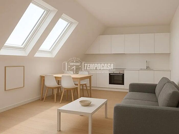 Appartamento trilocale in vendita in Milano