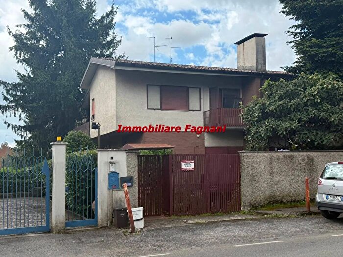 Casa con 5 locali in vendita in Viale Ugo La MalfaVelletri, Velletri