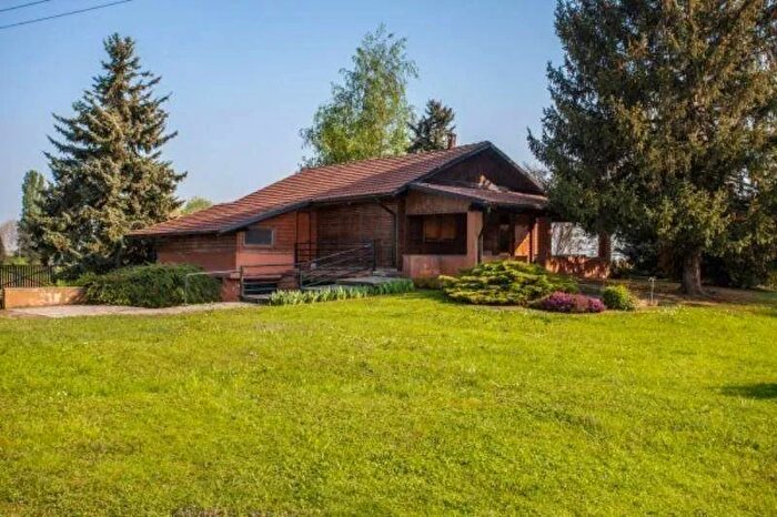 Casa con 6 locali in vendita in Frazione Masio Poirino, Poirino