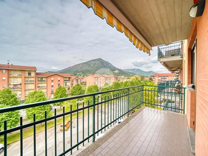 Appartamento trilocale in vendita in Viale Ferruccio Parri, Piossasco