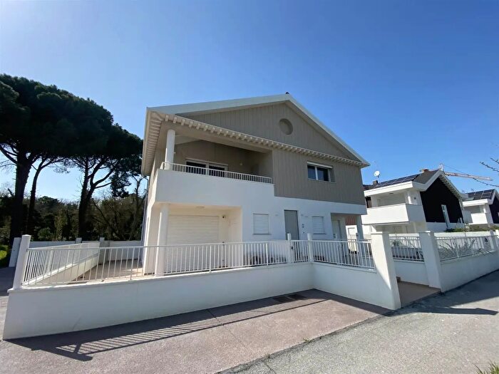 Appartamento con 5 locali in vendita in Via Galeata, Ravenna