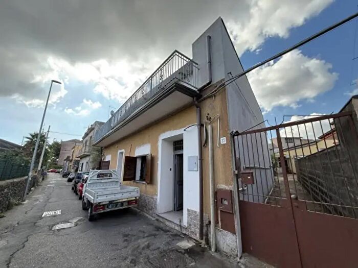 Casa trilocale in vendita in Via Carcara, San Gregorio Di Catania