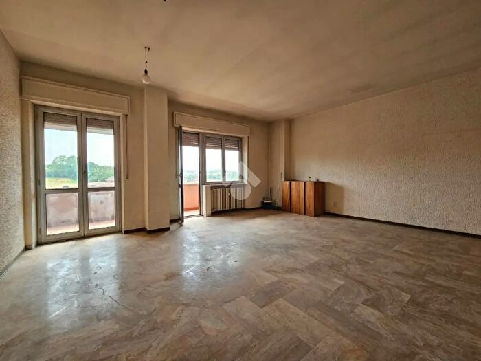 Appartamento quadrilocale in vendita in Corso Acqui, Nizza Monferrato
