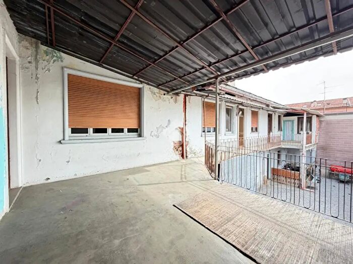 Appartamento quadrilocale in vendita in Via V Monti, Seregno