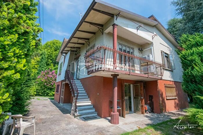 Casa con 5 locali in vendita in Via Arioste, Bagnolo Di Po