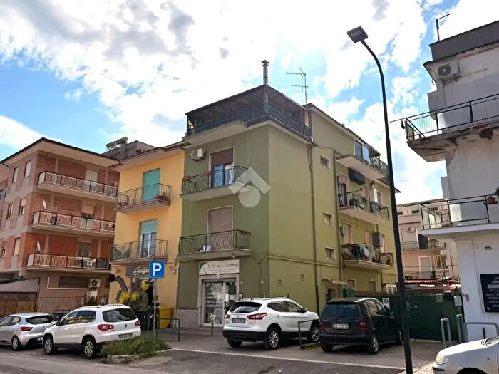 Appartamento trilocale in vendita in Via Carroceto, Aprilia