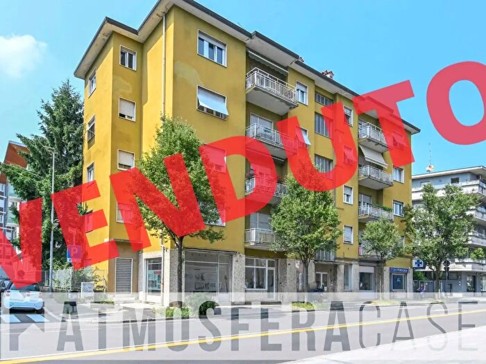Appartamento quadrilocale in vendita in Via Gianforte Suardi, Bergamo