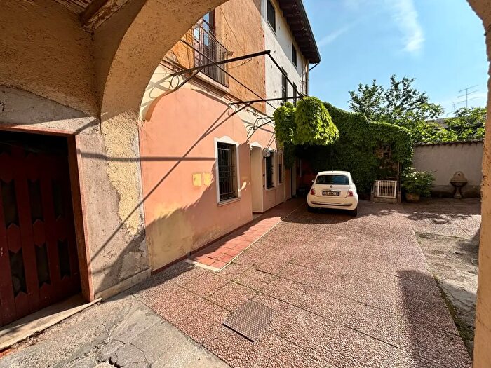 Appartamento bilocale in vendita in Rezzato