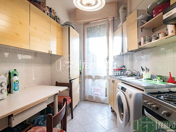 Appartamento trilocale in vendita in Via Falck, Sesto San Giovanni