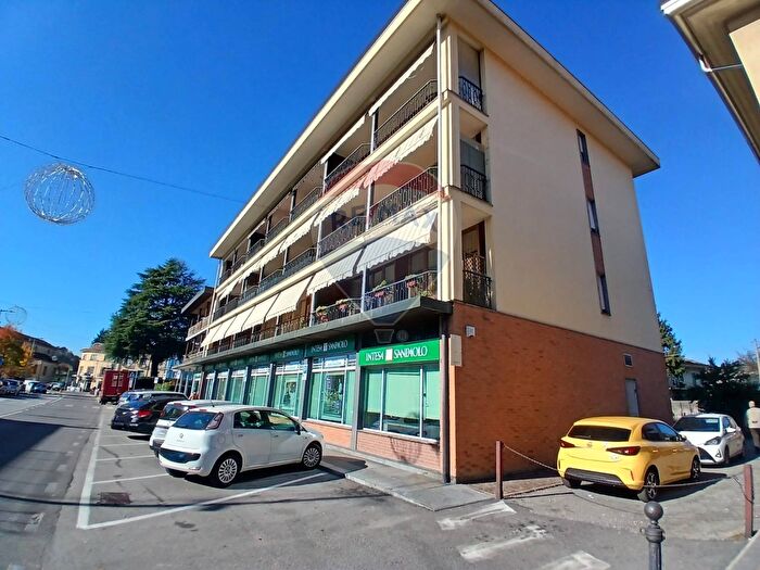 Appartamento bilocale in vendita in Via di Vittorio, Vergiate