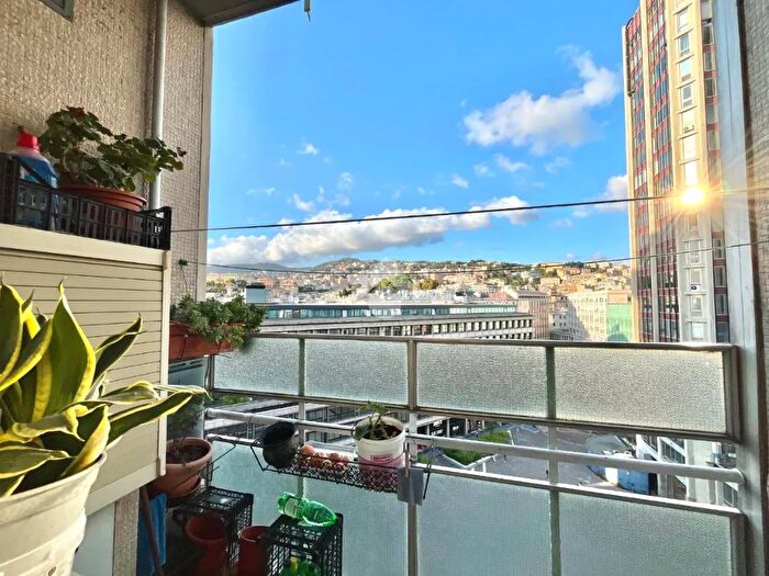 Appartamento quadrilocale in vendita in Piazza Piccapietra, Genova