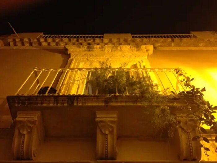 Casa quadrilocale in vendita in Via della Giudecca, Siracusa