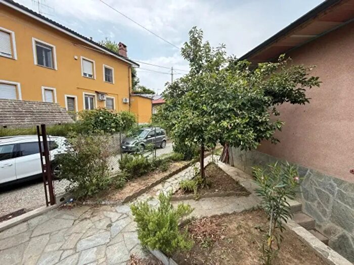 Appartamento trilocale in affitto in Via Nino Costa, Castiglione Torinese