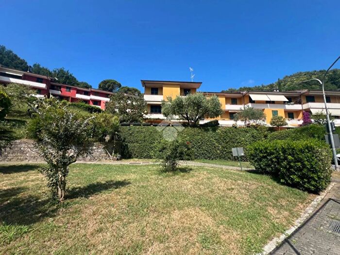 Casa con 5 locali in vendita in Passo Dietro Il Coro, Rapallo