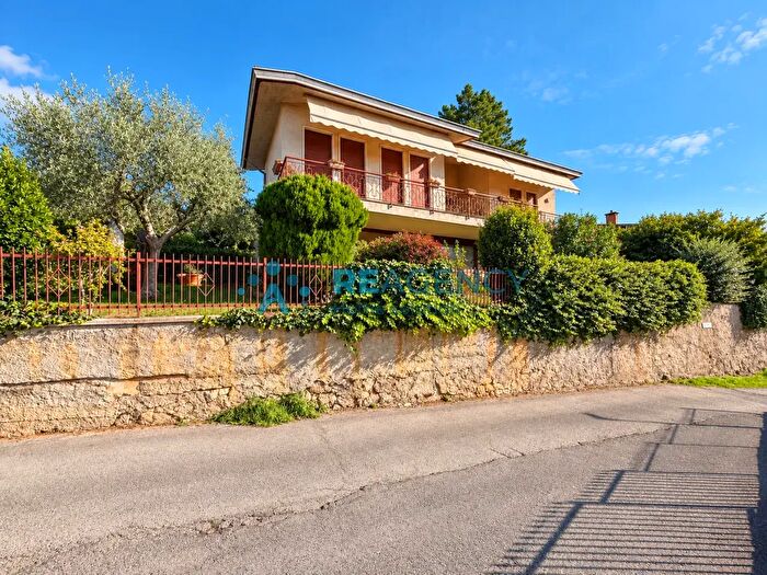 Casa quadrilocale in vendita in Via Pozzetto, Creazzo