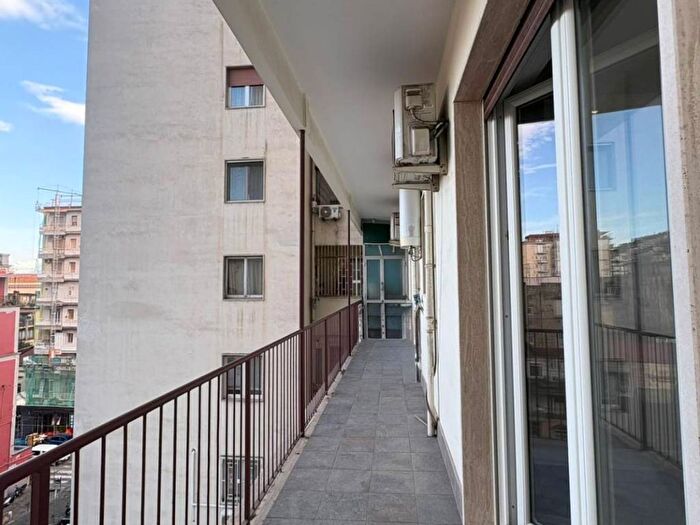 Appartamento trilocale in affitto in Piazza Eritrea, Mergellina Piedigrotta, Napoli
