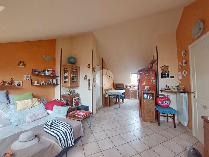 Appartamento trilocale in vendita in Via Bardonecchia, Bruino