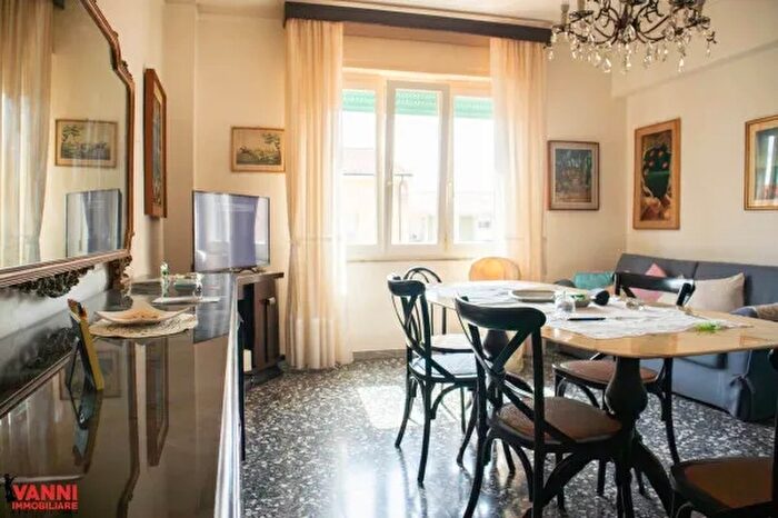 Appartamento quadrilocale in vendita in Via Giovanni Pascoli, Cecina