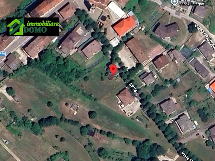 Casa quadrilocale in vendita in Viale dei Martiri, Valdastico