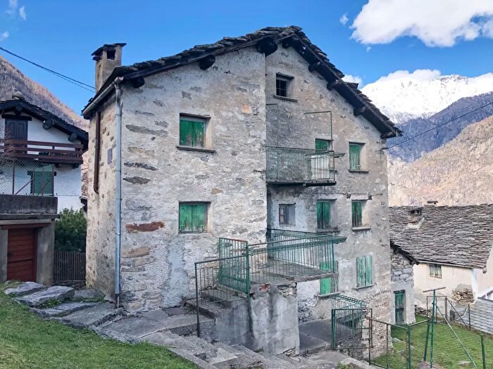 Case in Vendita e in Affitto - 3