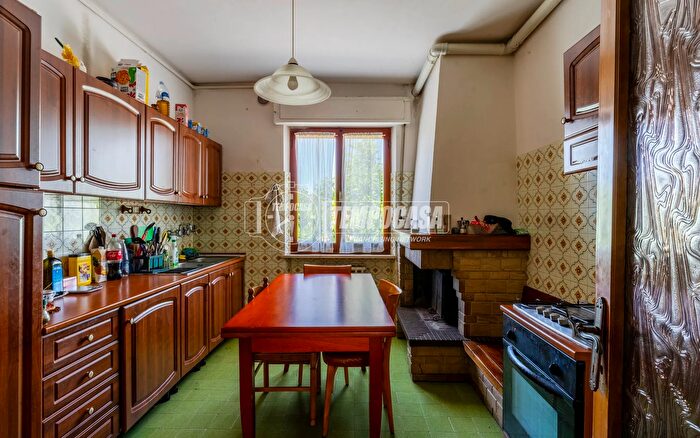 Appartamento con 5 locali in vendita in Via Le Mosse, Camerino