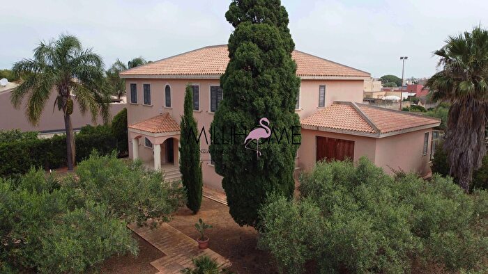 Case in Vendita e in Affitto - 3