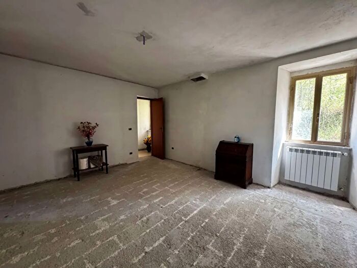Casa con 5 locali in vendita in Località Santa Croce, Gualdo Tadino