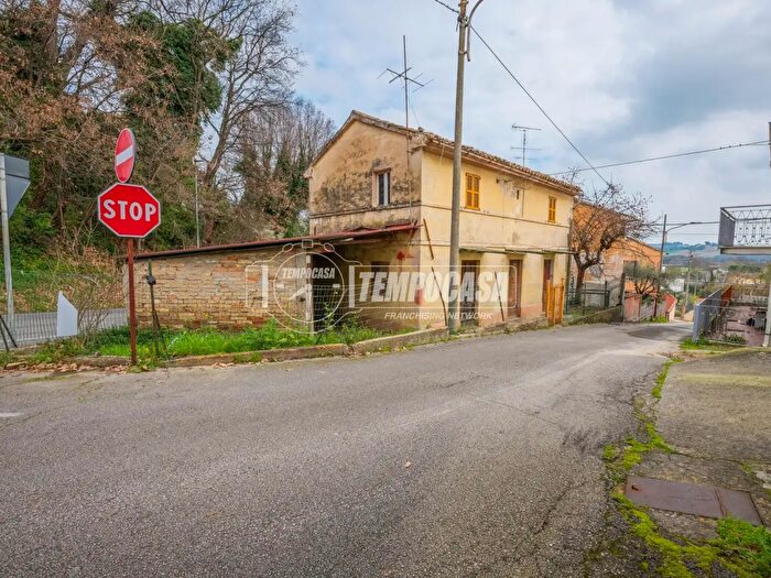 Appartamento trilocale in vendita in Località Molino Marazzana, Senigallia