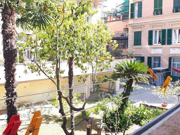 Appartamento bilocale in affitto in Viale Mojon, San Vincenzo, Genova
