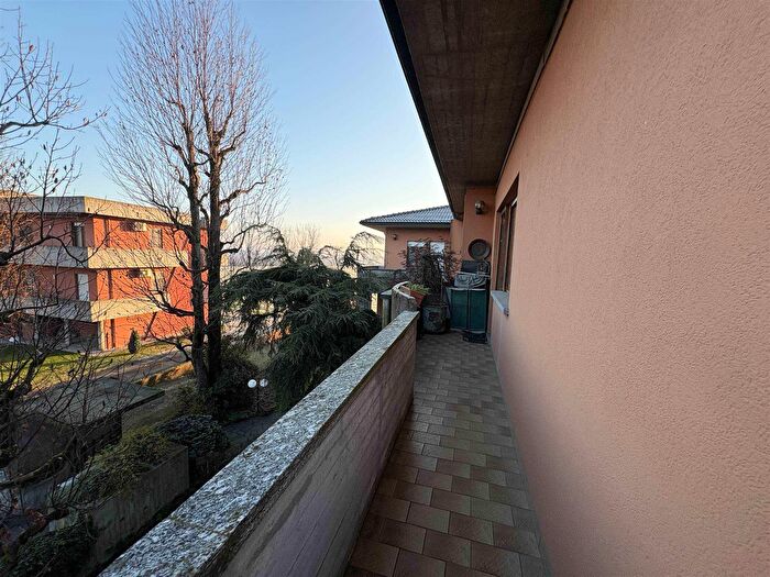 Appartamento con 5 locali in vendita in Monticelli DOngina