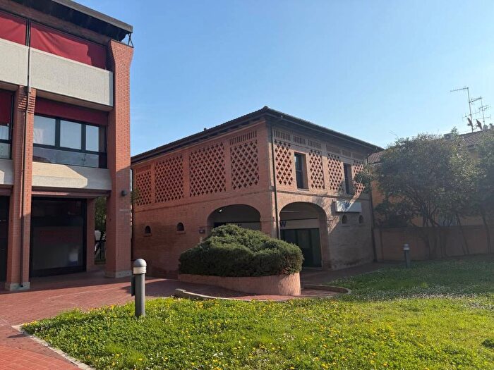 Casa con 5 locali in affitto in Via Giuseppe Massarenti, Massarenti, Bologna