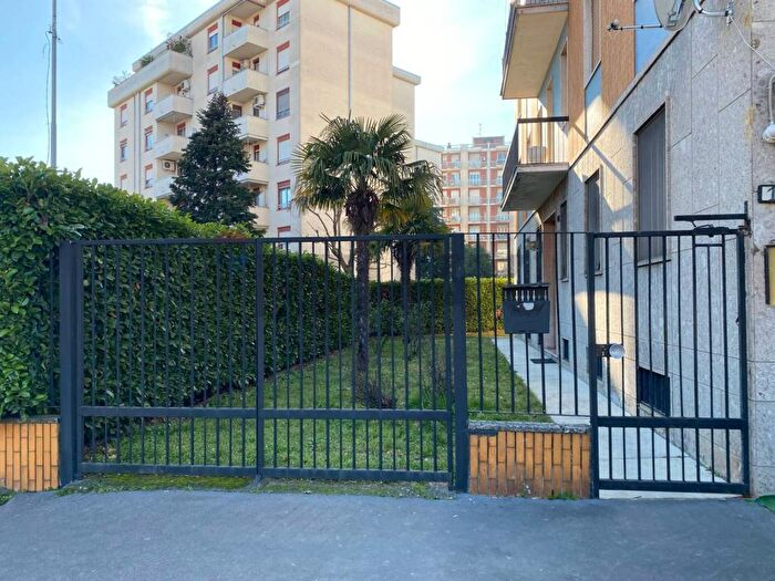 Appartamento monolocale in affitto in VIA BARANZATE, Novate Milanese