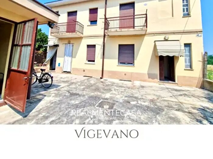 Casa con 5 locali in vendita in Via Vallere, Vigevano