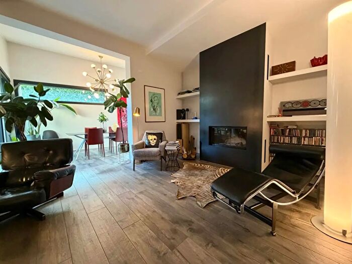 Appartamento con 8 locali in vendita in Via Tre Garofani, Padova