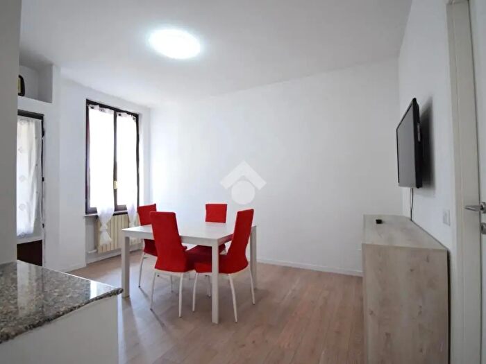 Appartamento trilocale in vendita in Via dei Mille, Brugherio