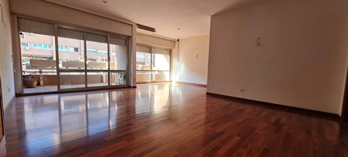 Appartamento con 5 locali in vendita in Via Elio Lampridio Cerva, Roma